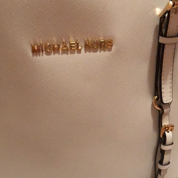 MK jet set large tote - Picture 2 of 5